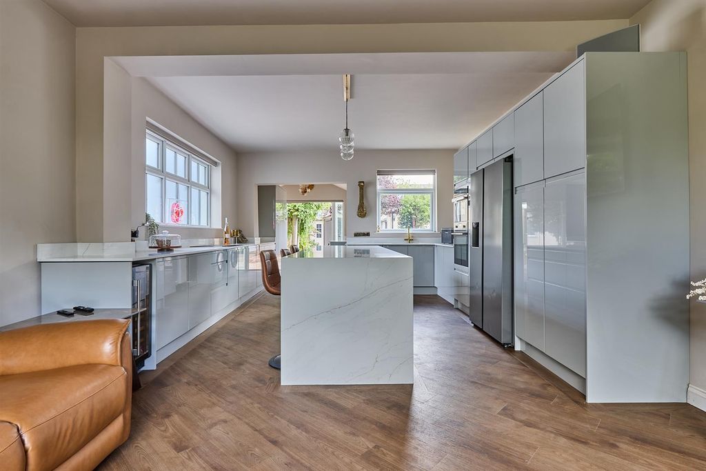 Property photo 2 of 33 Open Plan Living Dining Kitchen