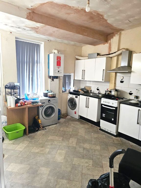 Property photo 2 of 3