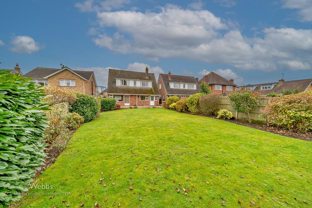 Property photo 1 of 26 Â© Webbs Estate Agents Â© (25 Of 28).Jpg