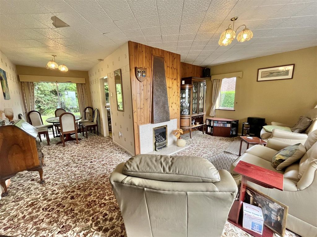 Property photo 2 of 14 Living Room