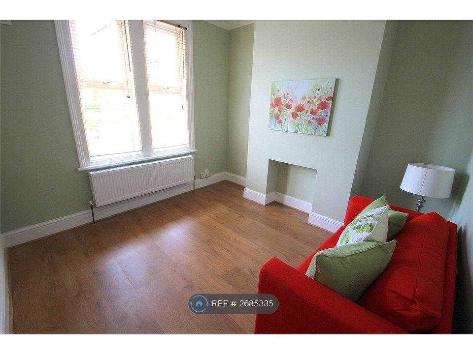 Property photo 2 of 5 Lounge