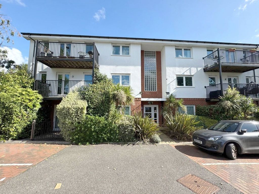 Property photo 3 of 11 Picture No. 13