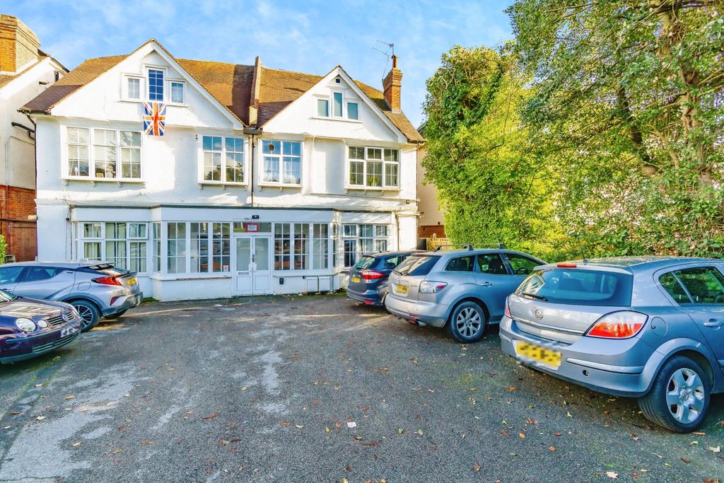 Property photo 1 of 12