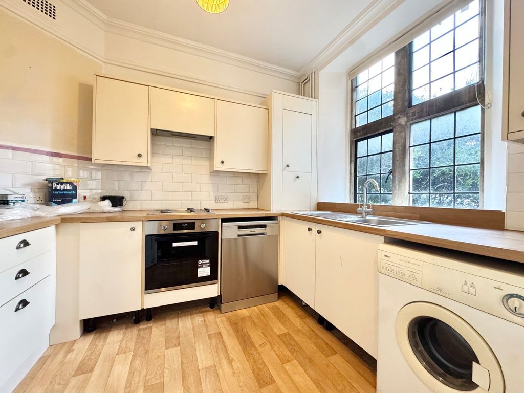 Property photo 2 of 5 Picture 2