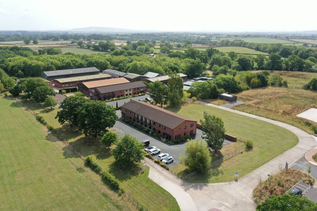 Property photo 3 of 8 Photo 2