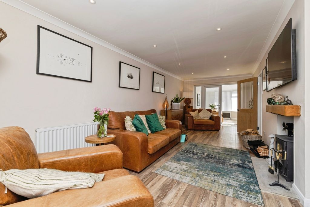 Property photo 2 of 21 Pbox-Img.Jpg