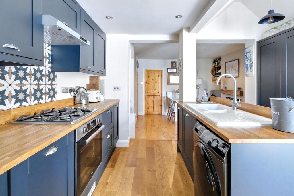 Property photo 2 of 17 Img (11).Jpeg