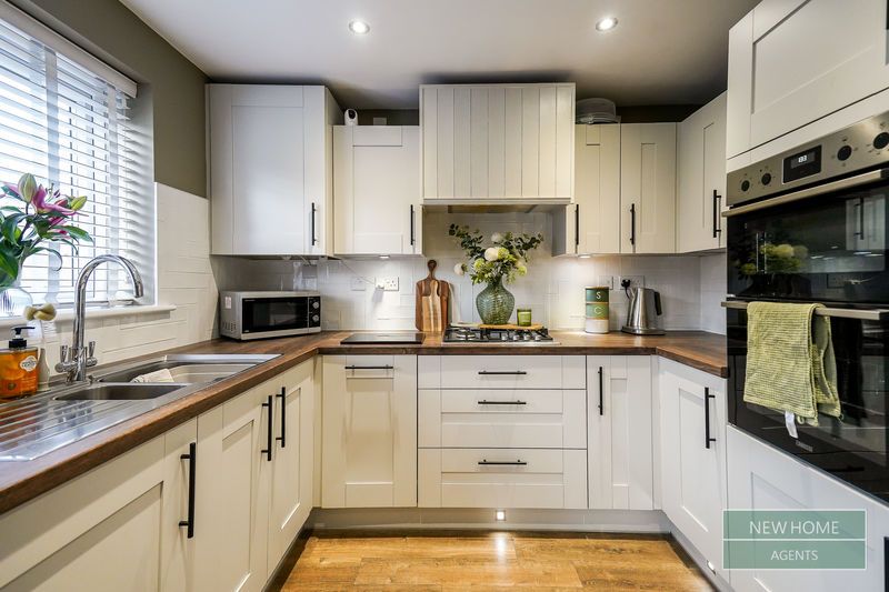 Property photo 3 of 18 Photo 13