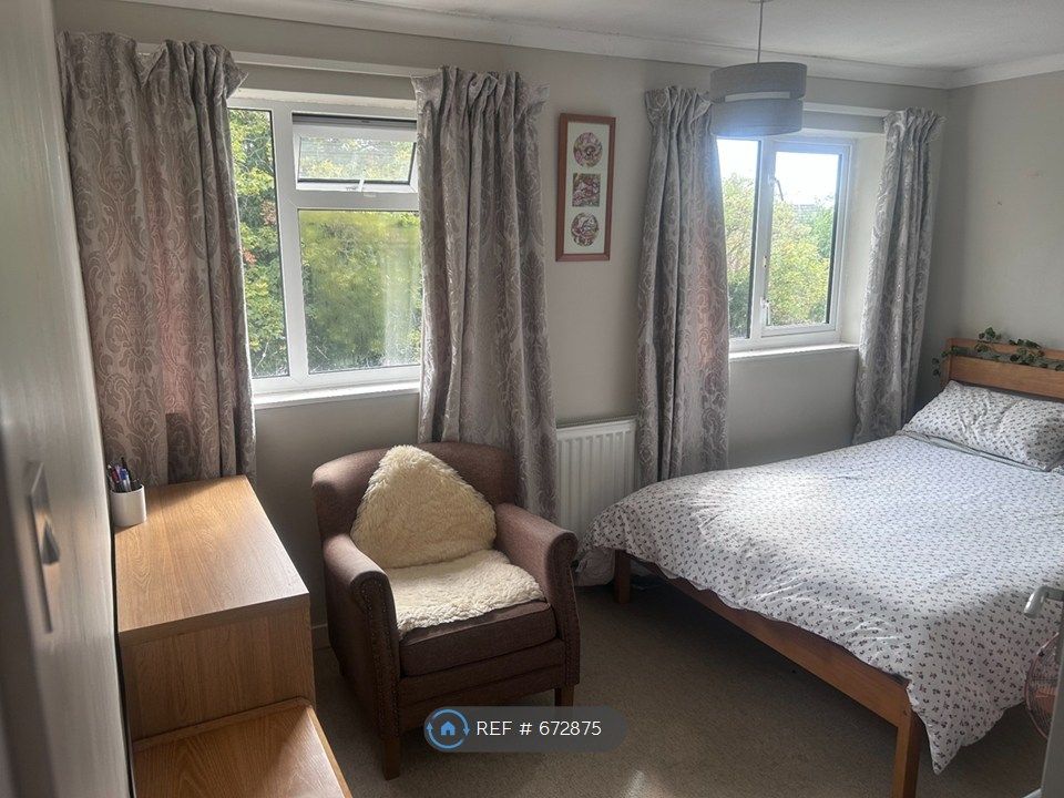 Property photo 1 of 3