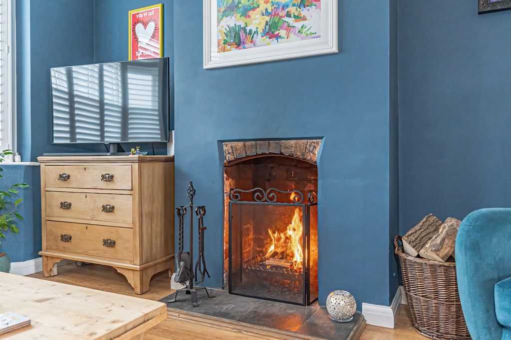 Property photo 3 of 22