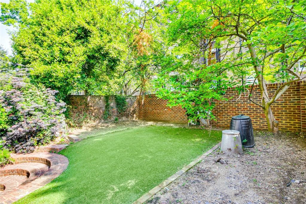 Property photo 3 of 18