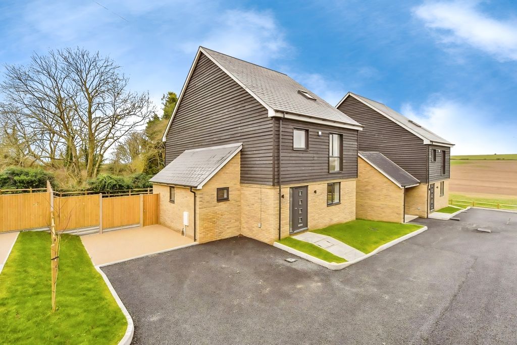 Property photo 1 of 13 Heights 3 Main Use