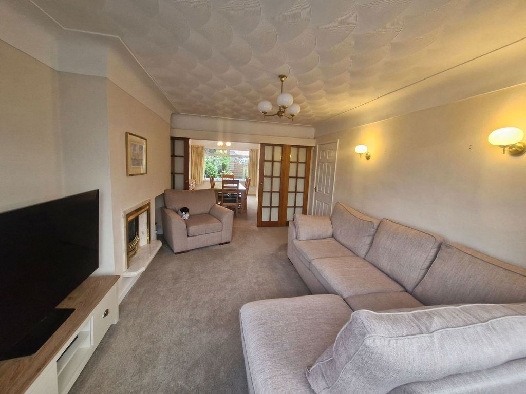 Property photo 2 of 36