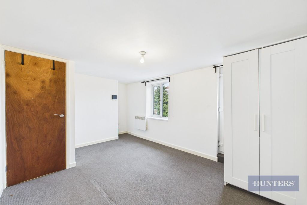 Property photo 3 of 6 Cam05152G0-Pr0210-Still006.Jpg