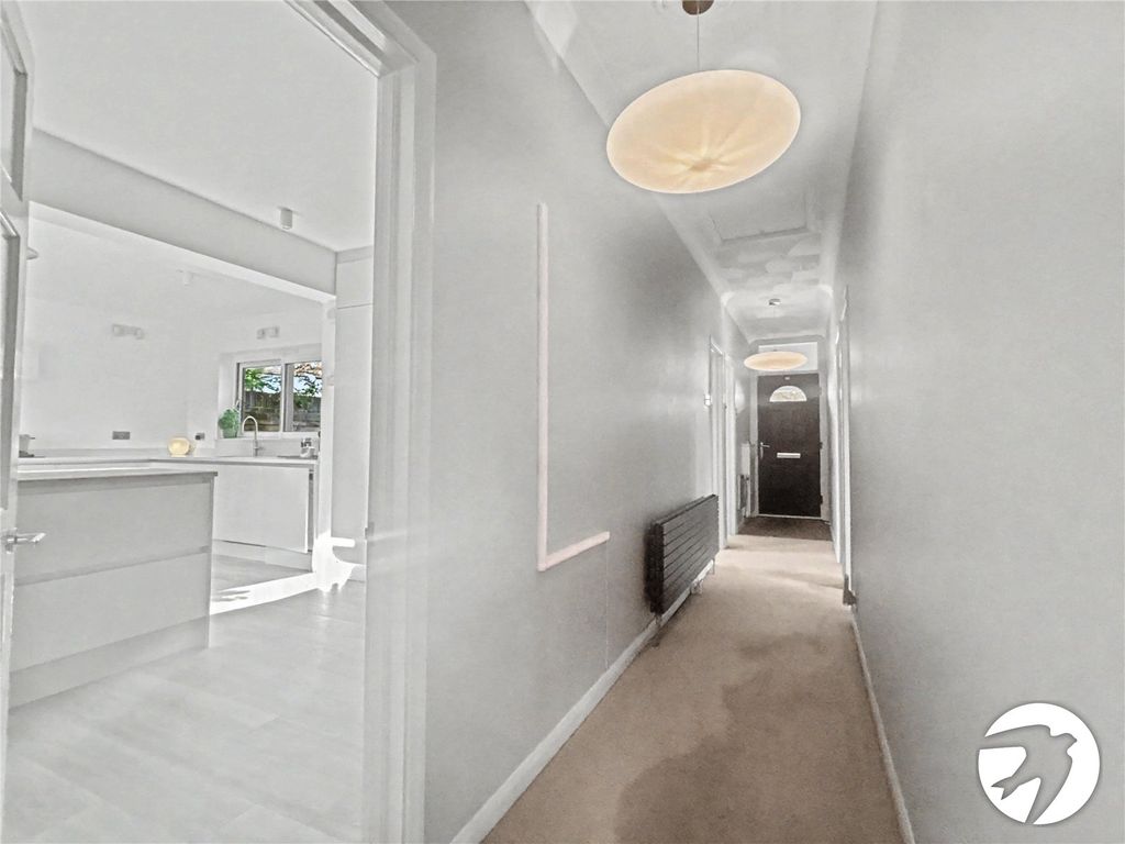 Property photo 3 of 46 Picture No. 13