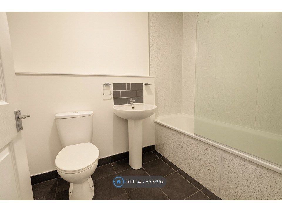 Property photo 2 of 4