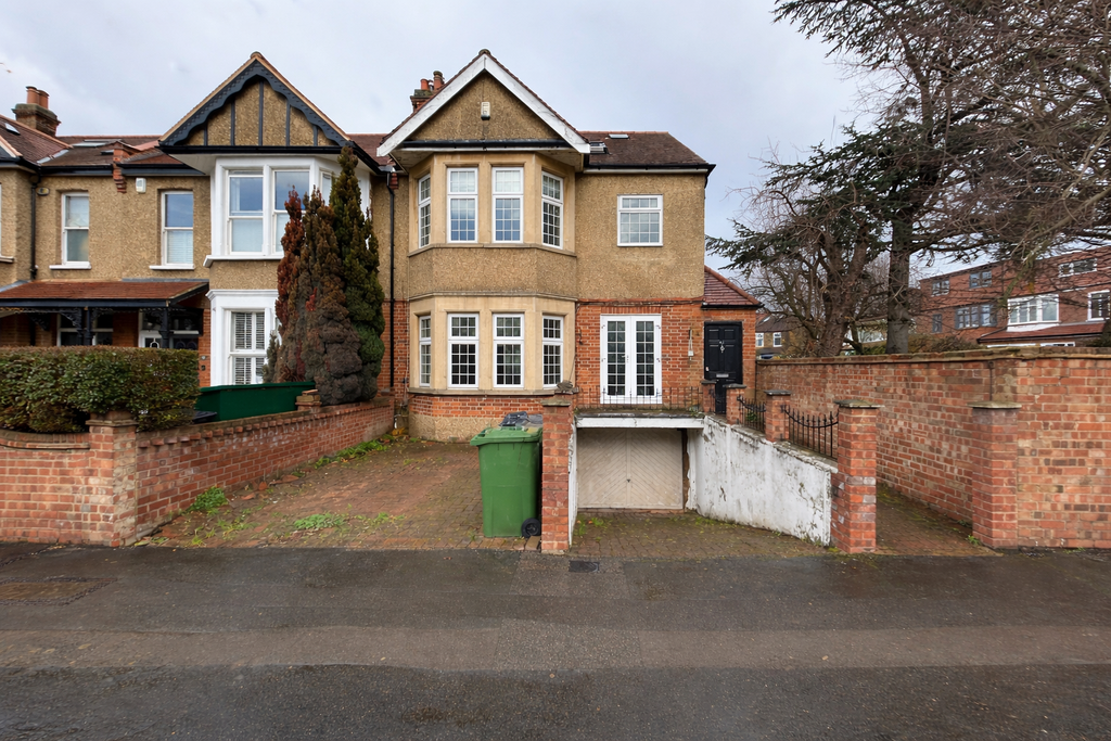 Property photo 1 of 1