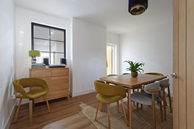 Property photo 3 of 23 Photo 11