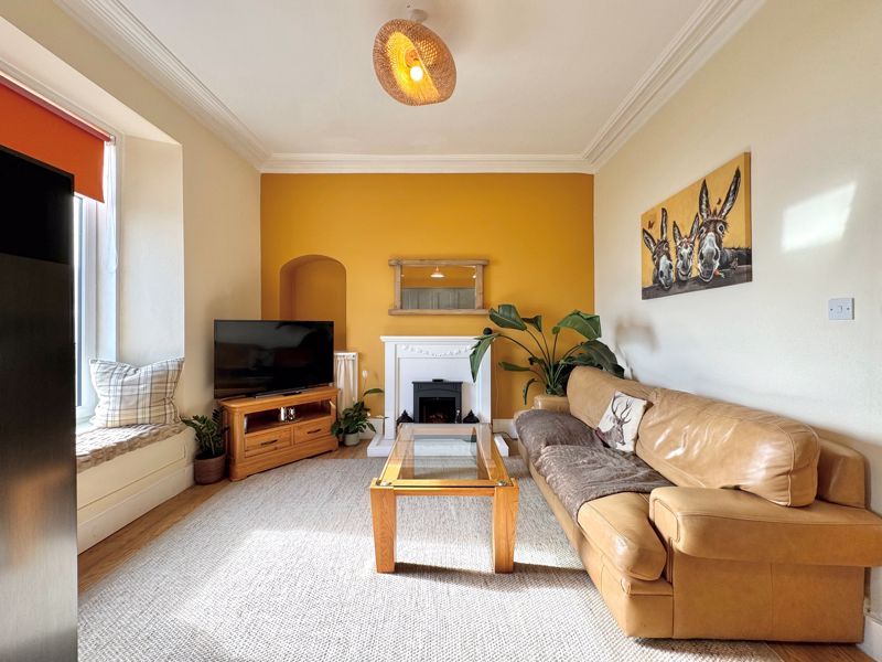 Property photo 3 of 19 Photo 11