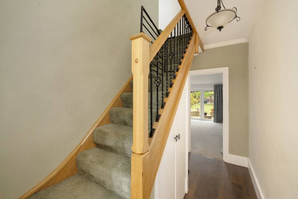 Property photo 2 of 19 Dsc_6322 Copy