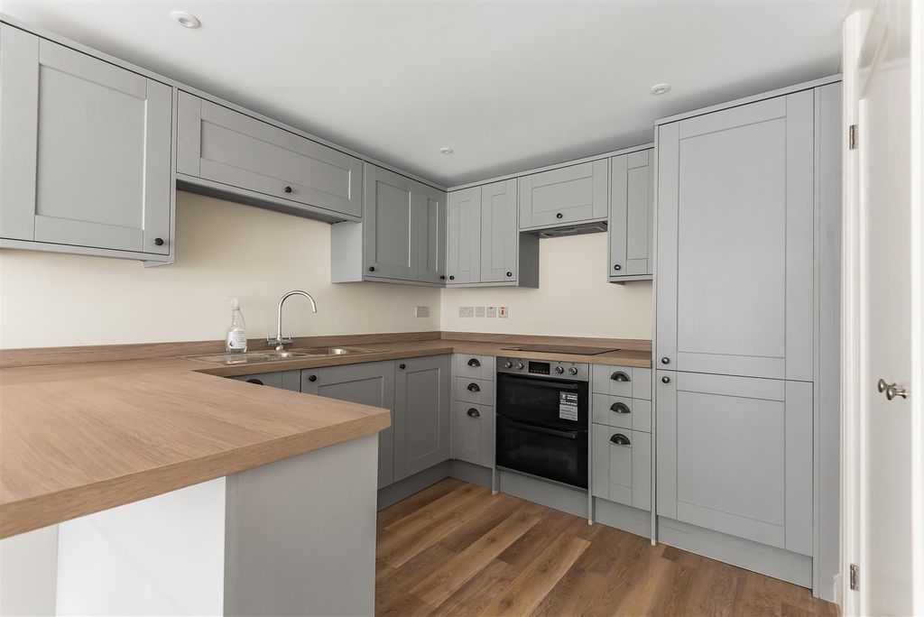 Property photo 3 of 11 888939 (4).Jpg