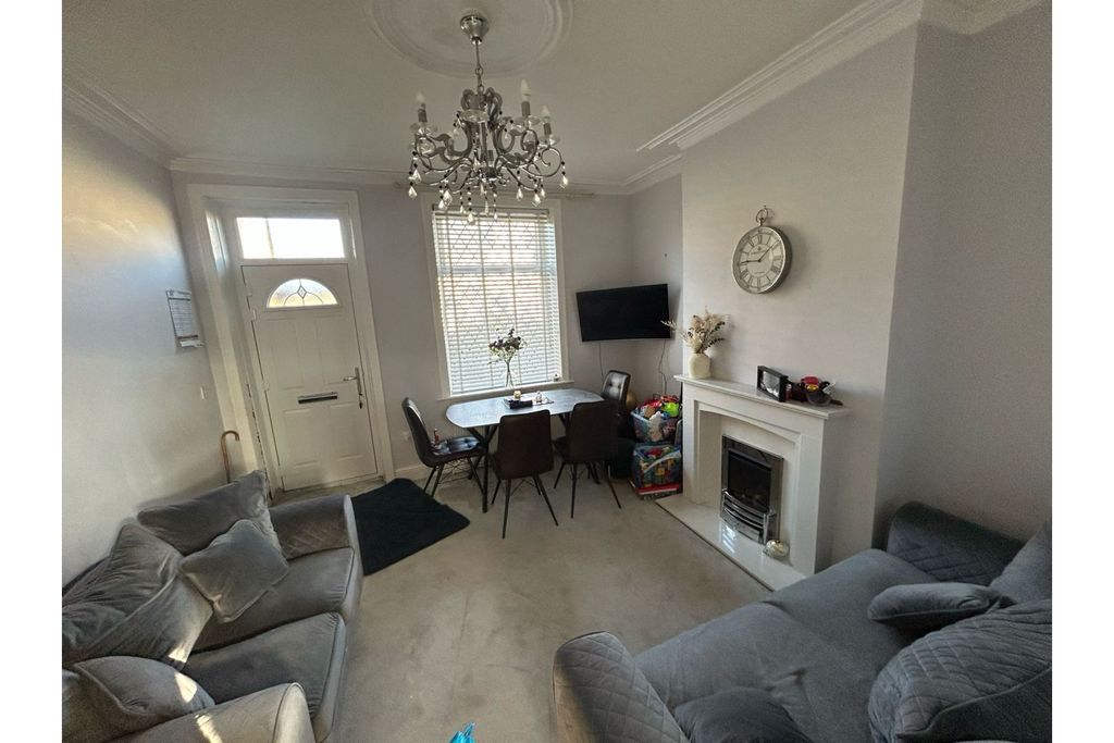 Property photo 3 of 3