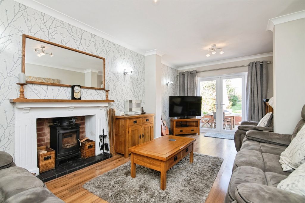 Property photo 3 of 20