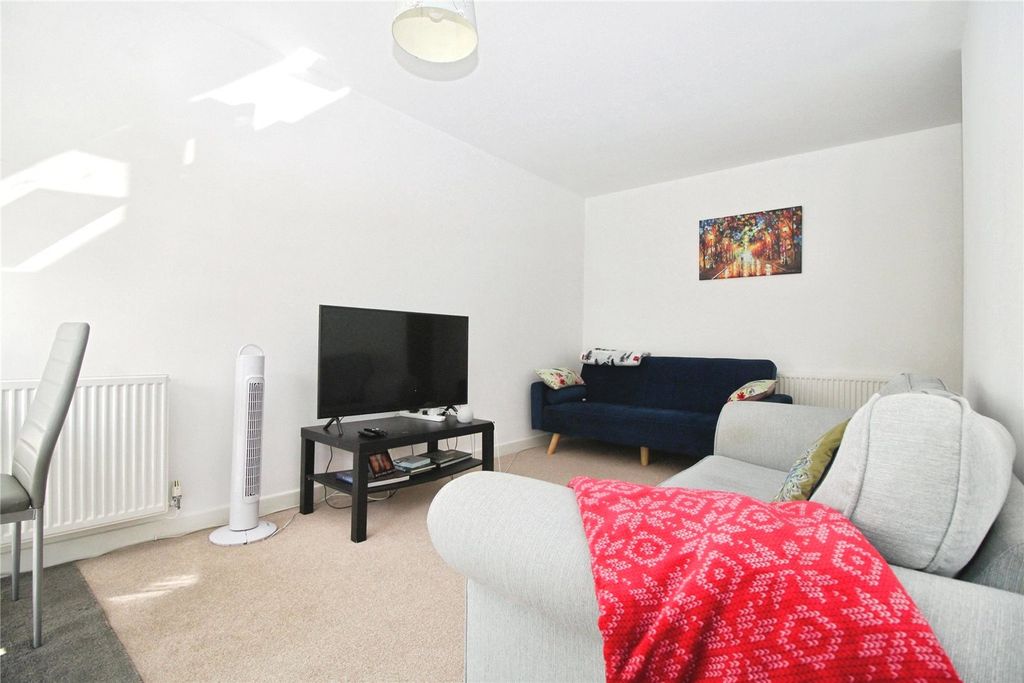 Property photo 3 of 12 Picture No. 12