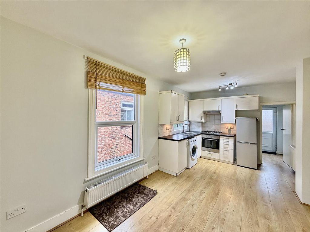 Property photo 3 of 7 Open Plan Kitchen/ Reception Room