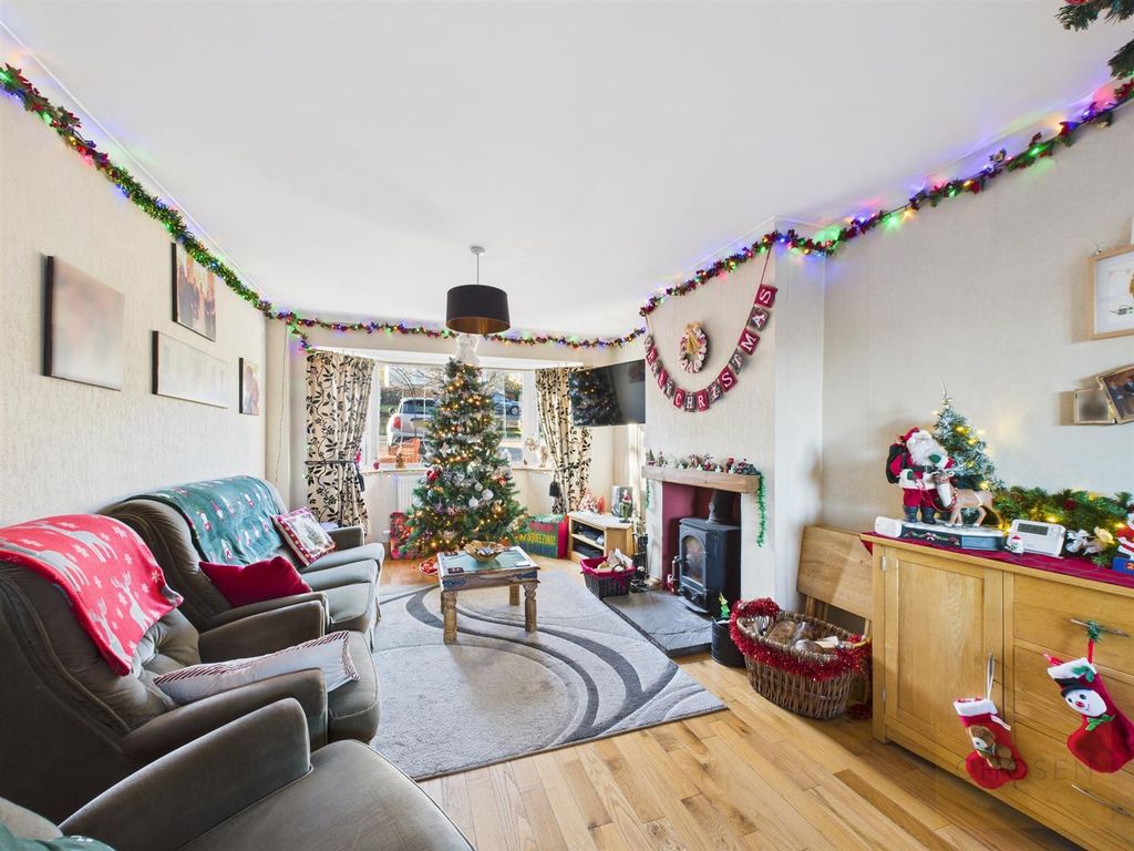 Property photo 3 of 21