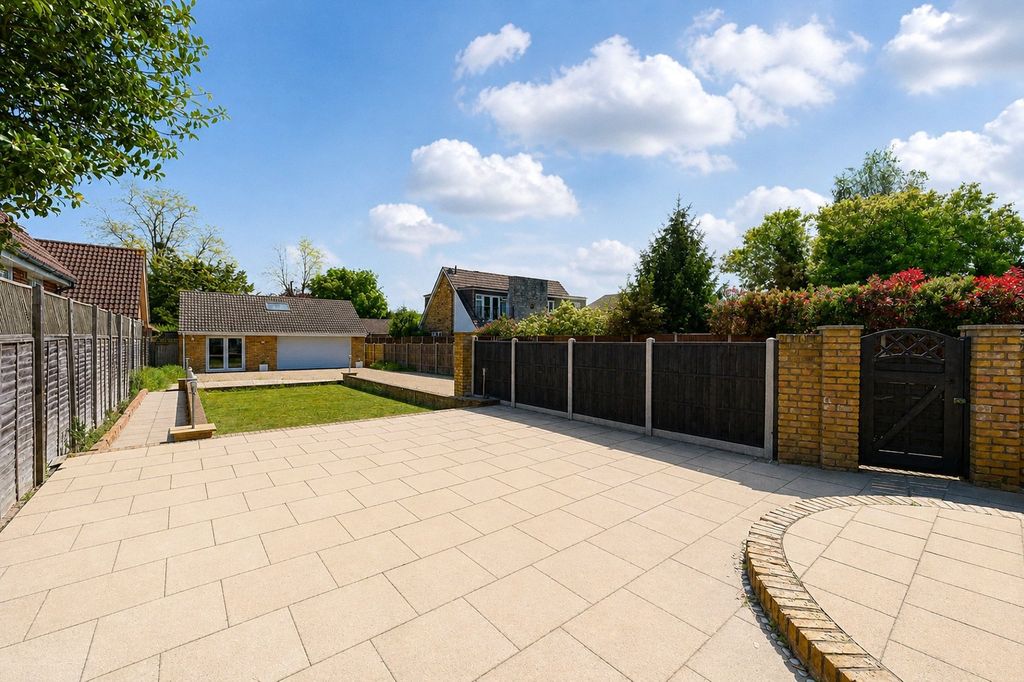 Property photo 3 of 20 Picture No. 37