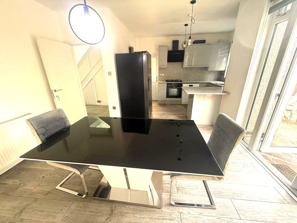 Property photo 3 of 16 5361993