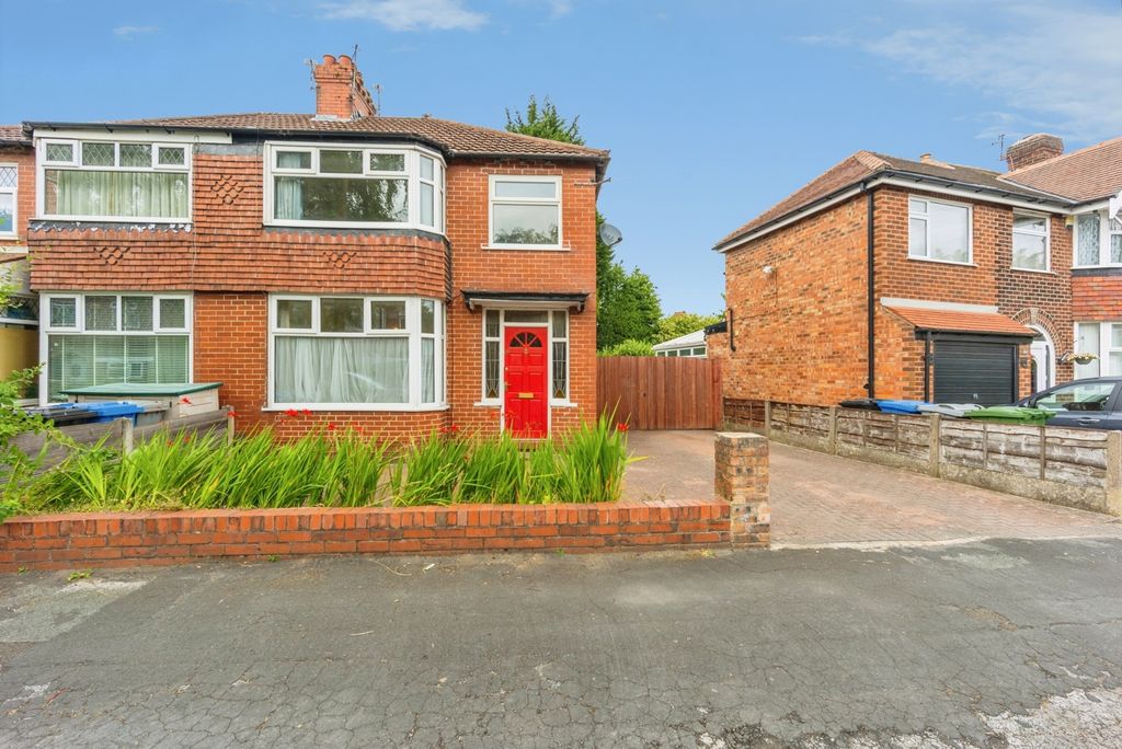 Property photo 1 of 18 Pbox-Img.Jpg