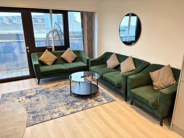 Property photo 1 of 2