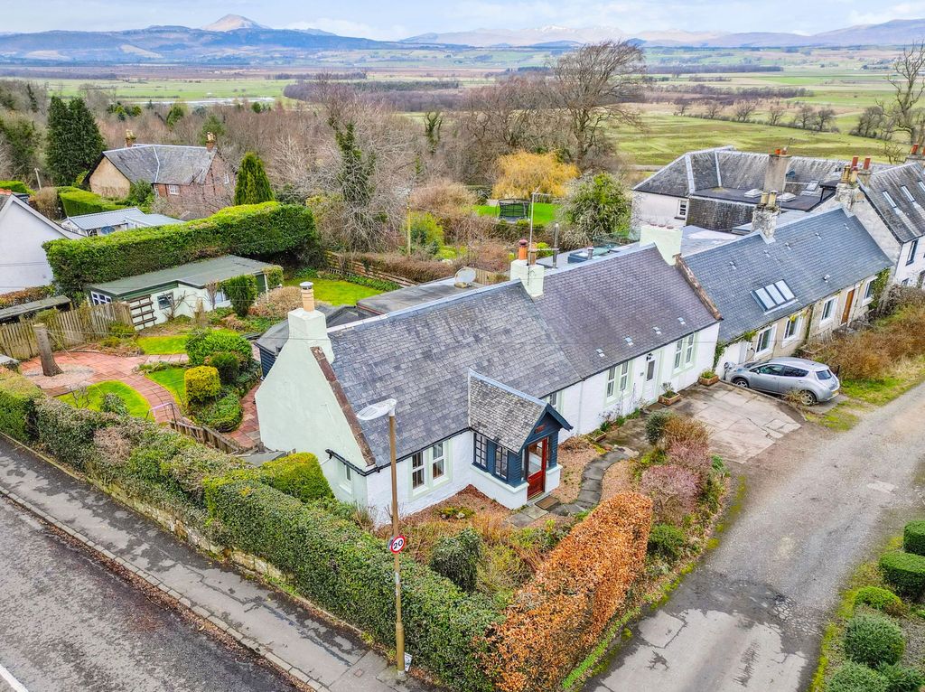 Property photo 1 of 27