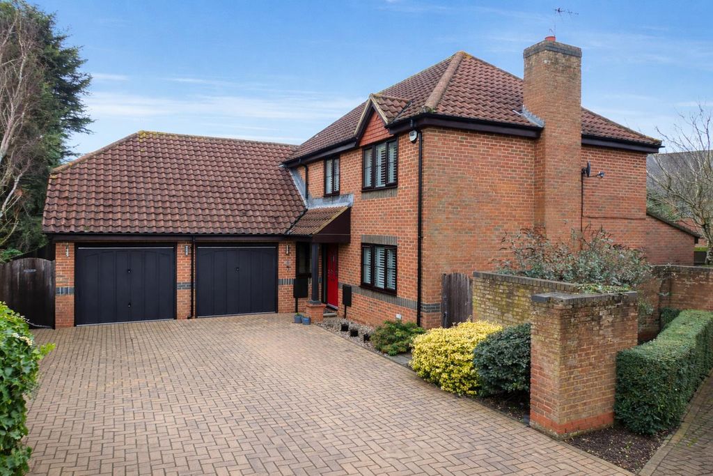 Property photo 1 of 32 Front.Png