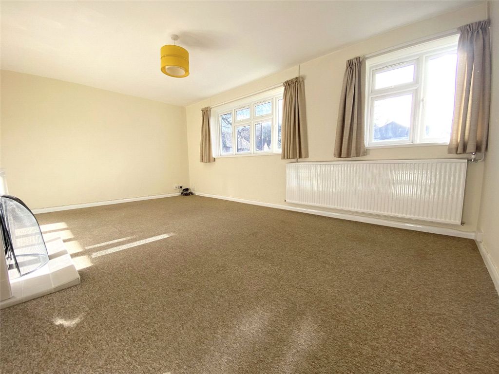 Property photo 2 of 12 Picture No. 10
