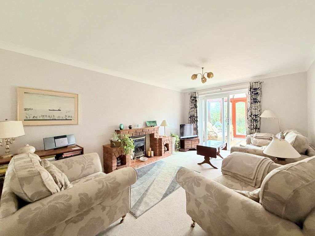 Property photo 3 of 23