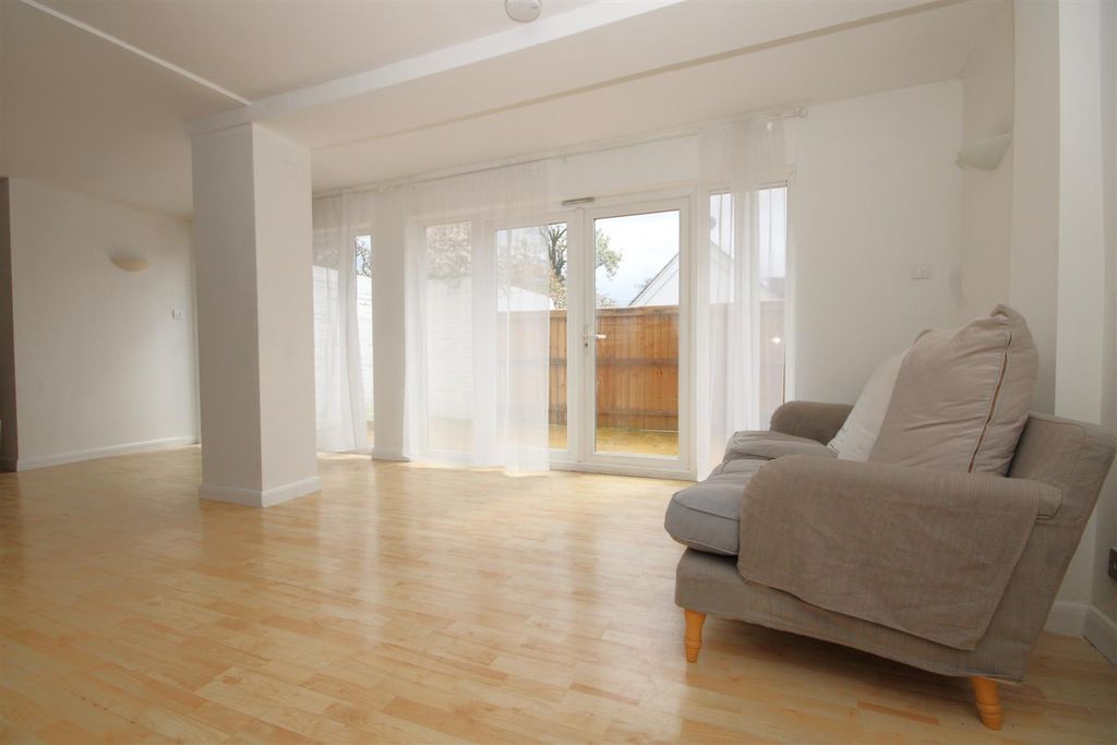 Property photo 2 of 8 Img_5680.Jpg
