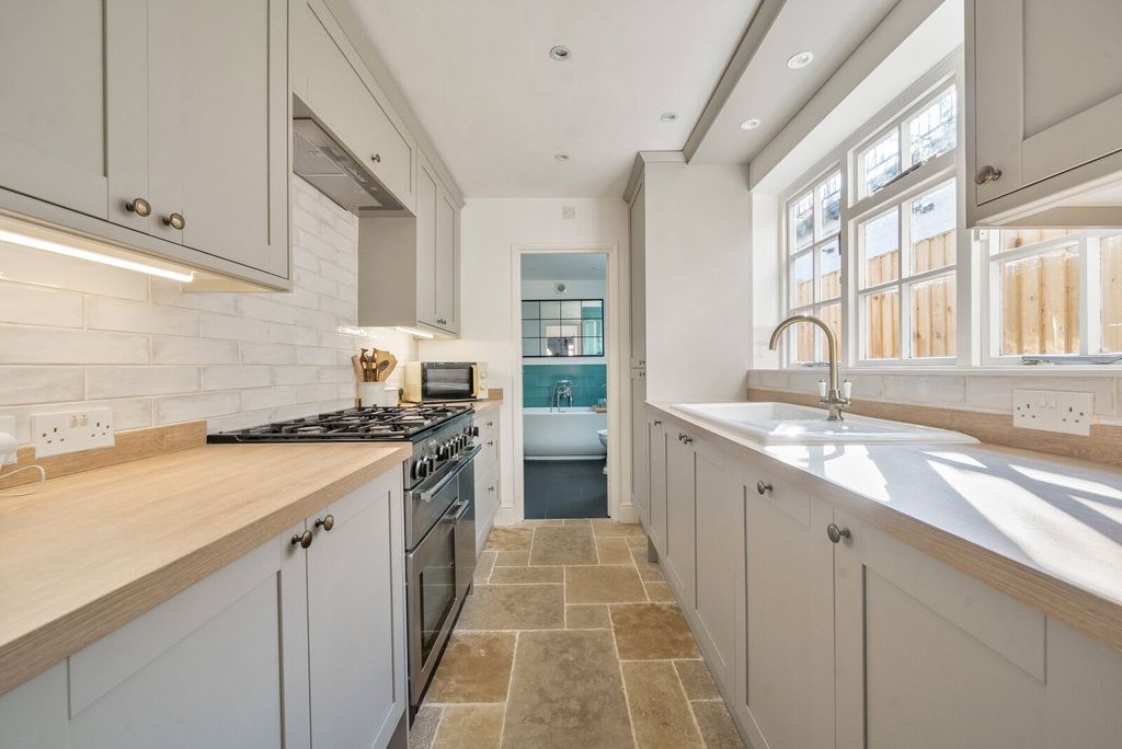 Property photo 3 of 16 Picture No. 04