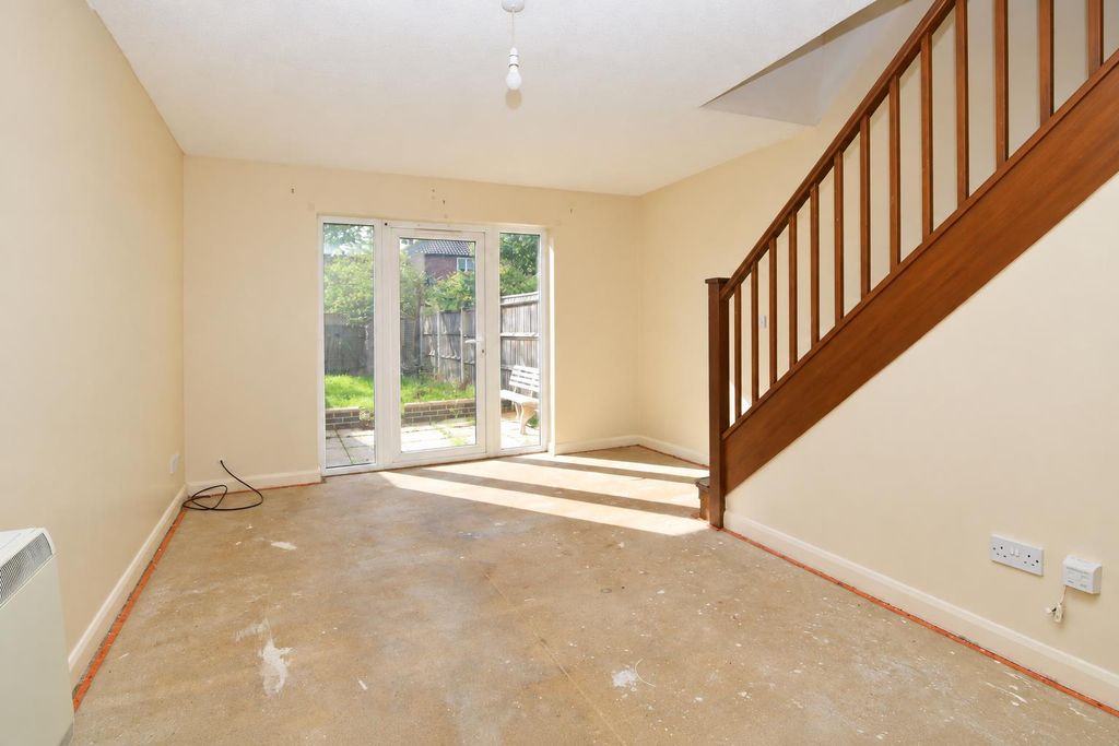Property photo 3 of 8 E068Cbb7-cc8c-4d9B-Aec6-Ef49388d3A61.Png