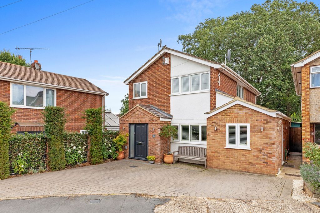 Property photo 1 of 16