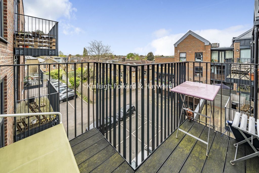 Property photo 2 of 7 997151B0-5991-4F7B-8