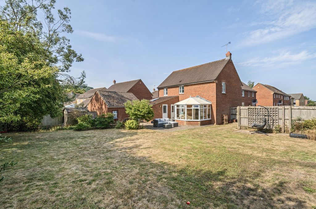 Property photo 3 of 28 1328168-4-6899c21...