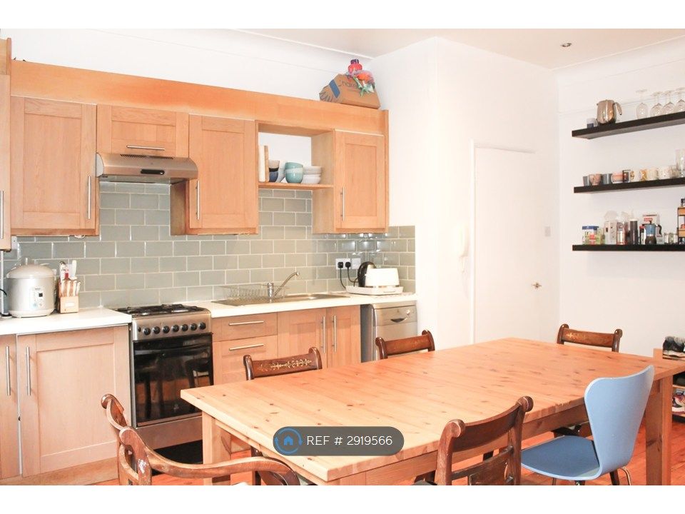 Property photo 2 of 12 Kitchen/Dining