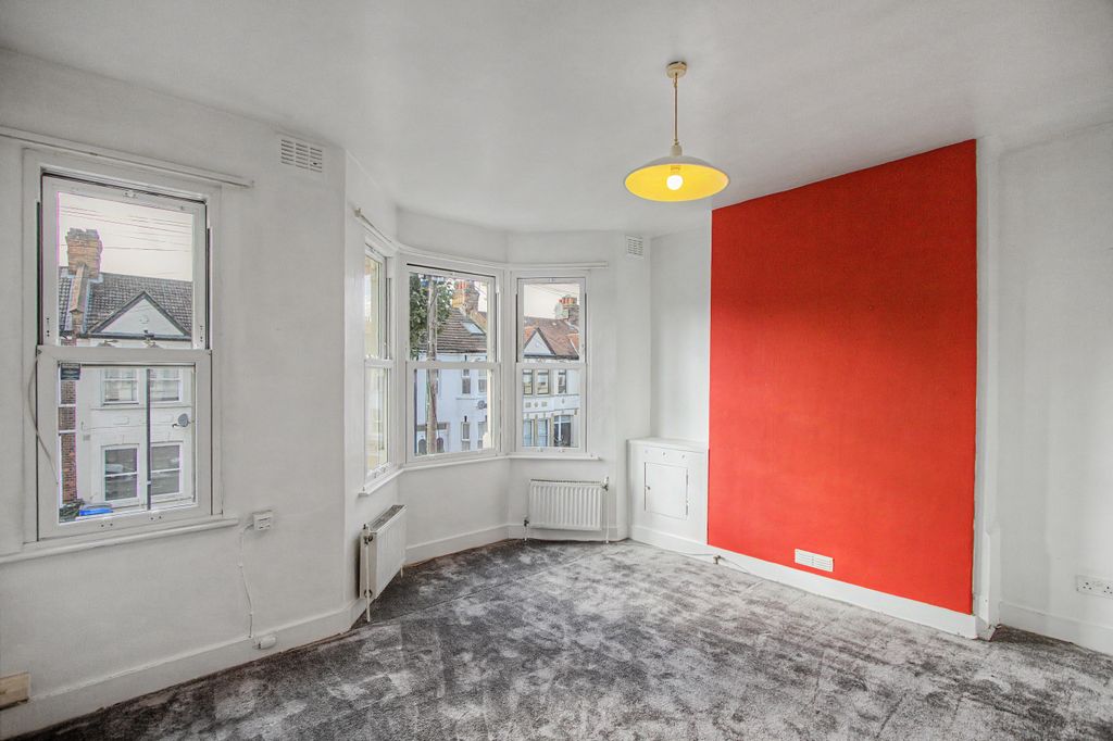 Property photo 2 of 8 Flat B, 93 Sandringham Road, London, Nw2 5Ej