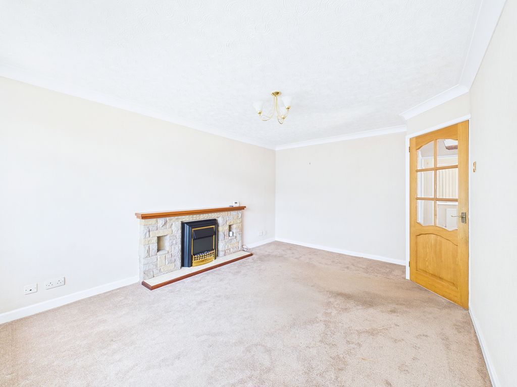 Property photo 2 of 26