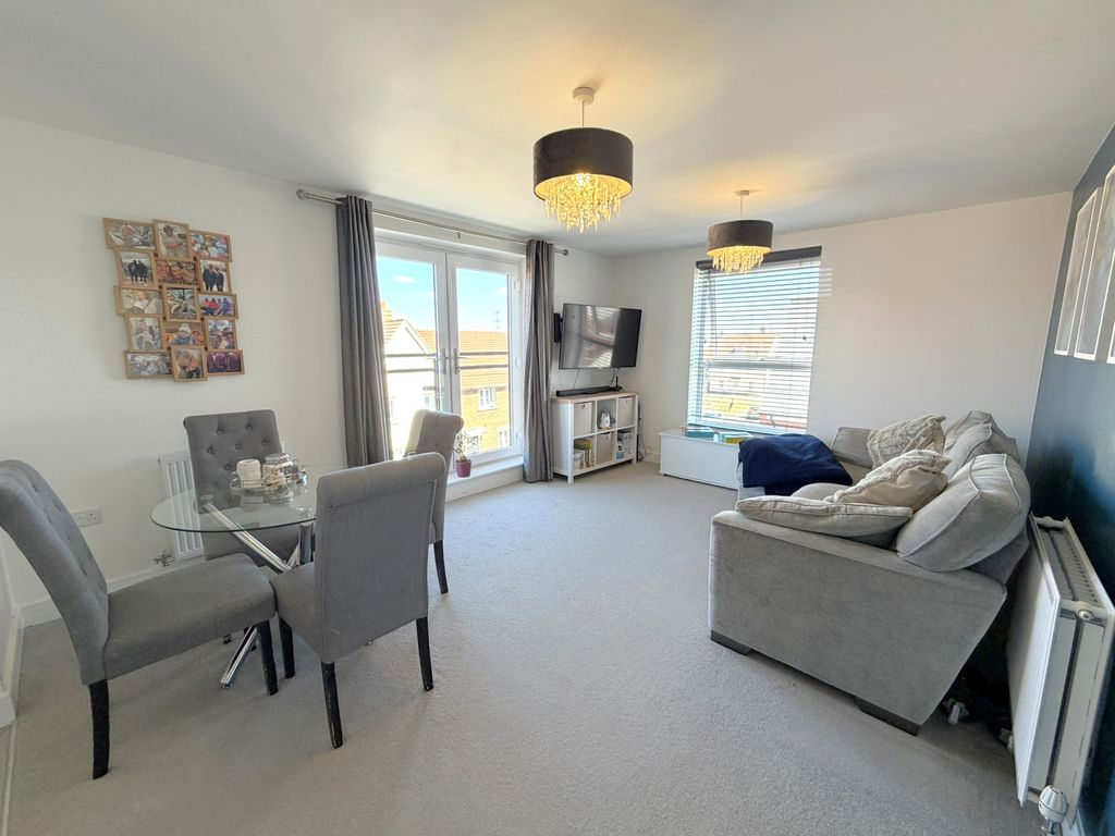 Property photo 2 of 15 Img_1051