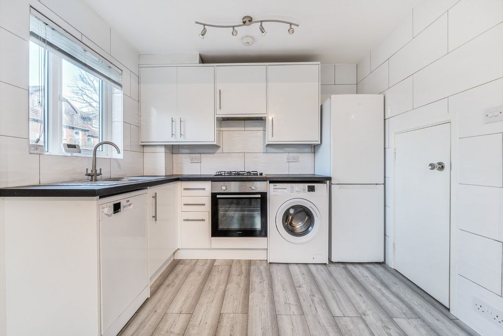 Property photo 3 of 5 Picture No. 08