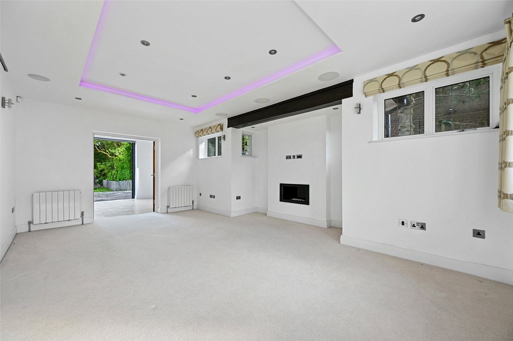 Property photo 3 of 12 Picture No. 09